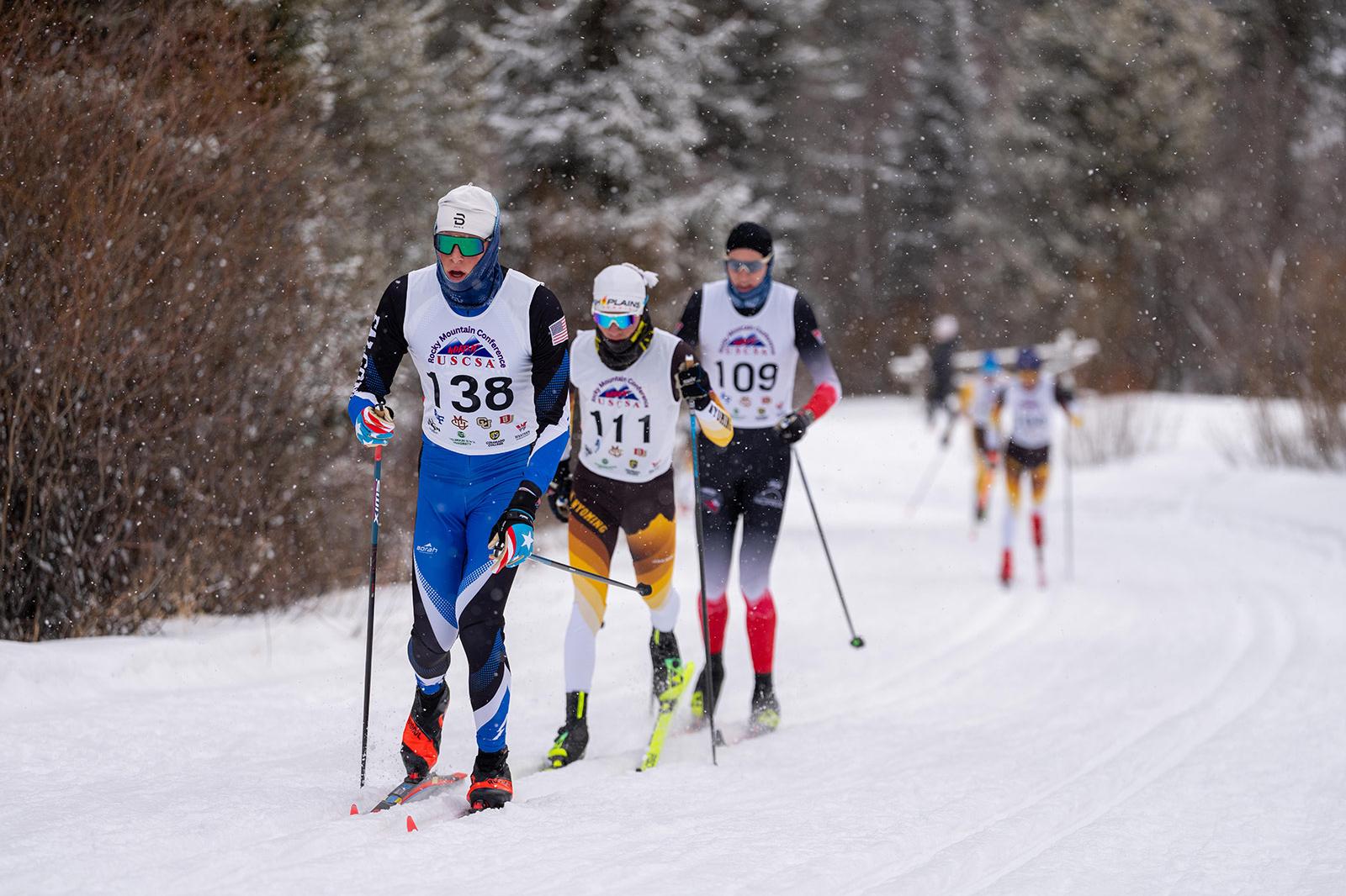 Classic technique on display as the men settle into rhythm early in the race.