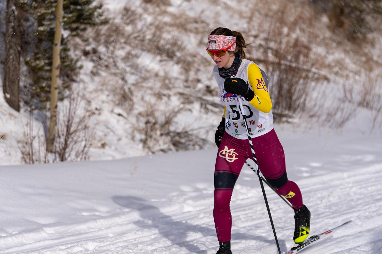 Ruthie Richardson staying tall and efficient through women’s 15 km Classic.