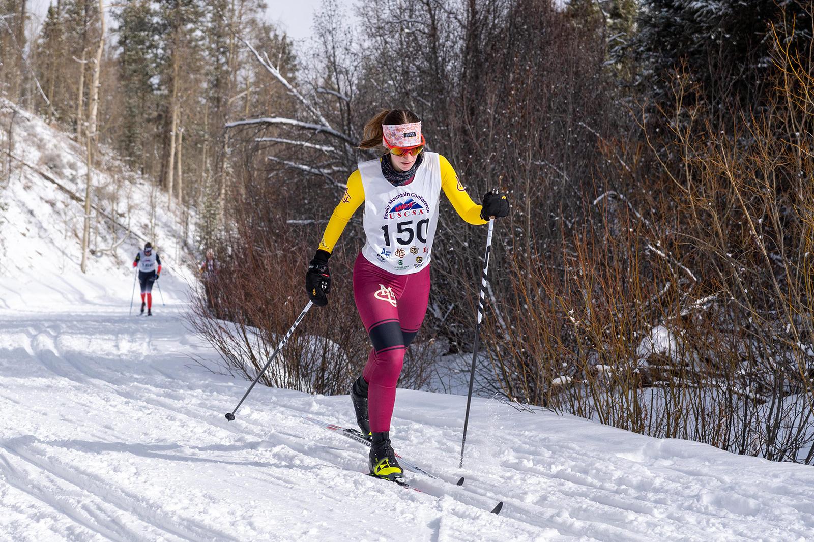 Ruthie Richardson staying tall and efficient in women’s 15 km Classic.